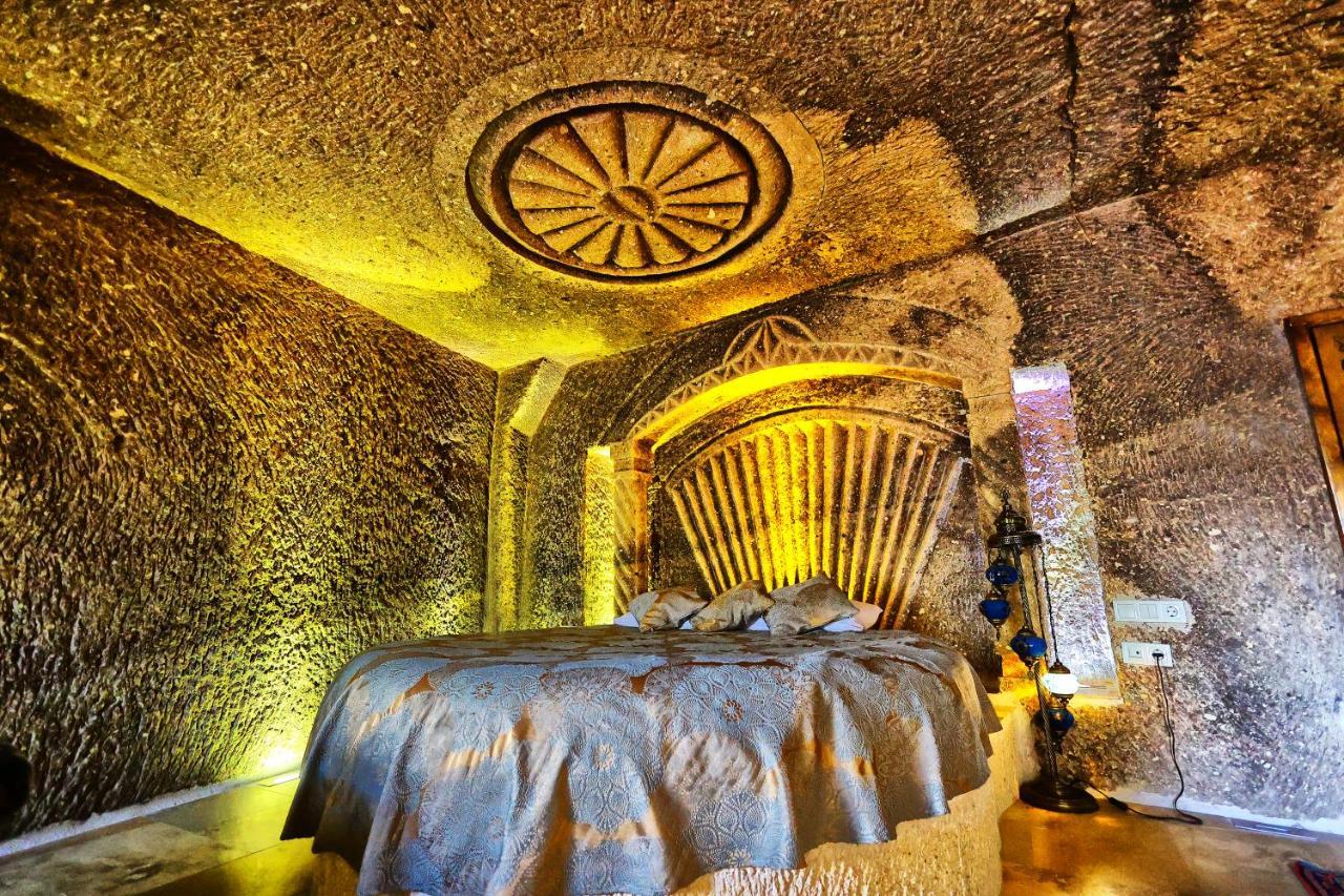 Cappadocia Empire Cave Hotel Göreme Exteriör bild