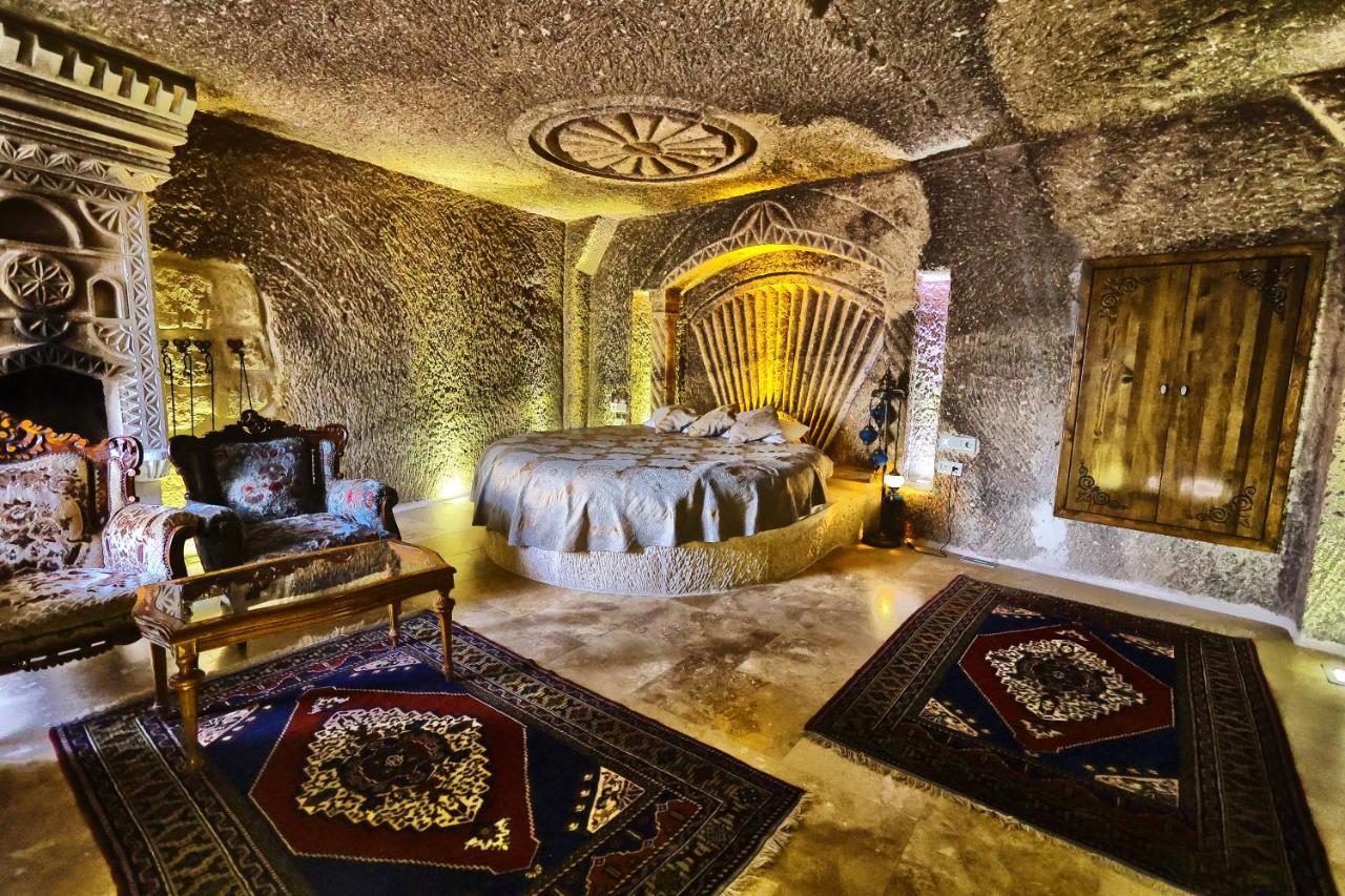 Cappadocia Empire Cave Hotel Göreme Exteriör bild