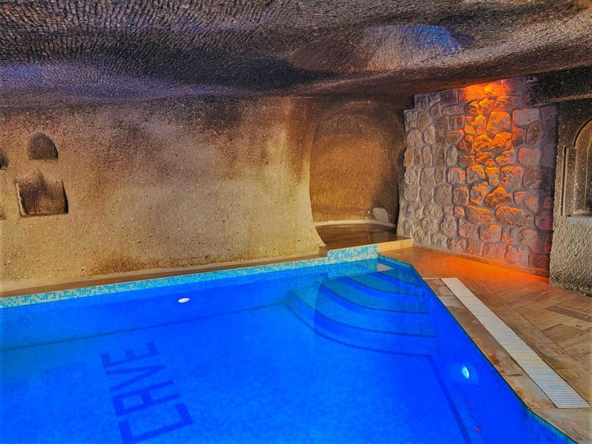 Cappadocia Empire Cave Hotel Göreme Exteriör bild