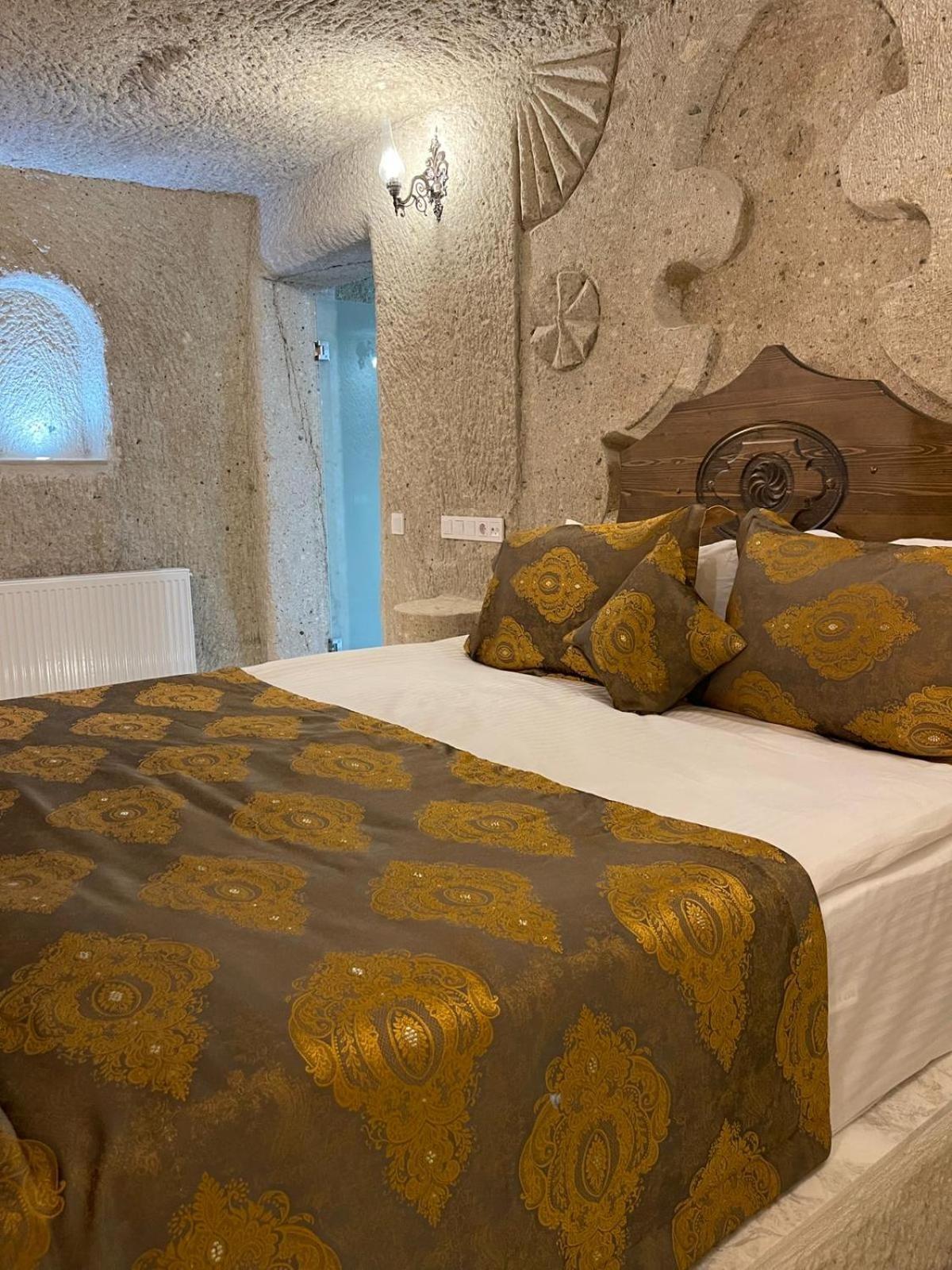 Cappadocia Empire Cave Hotel Göreme Exteriör bild