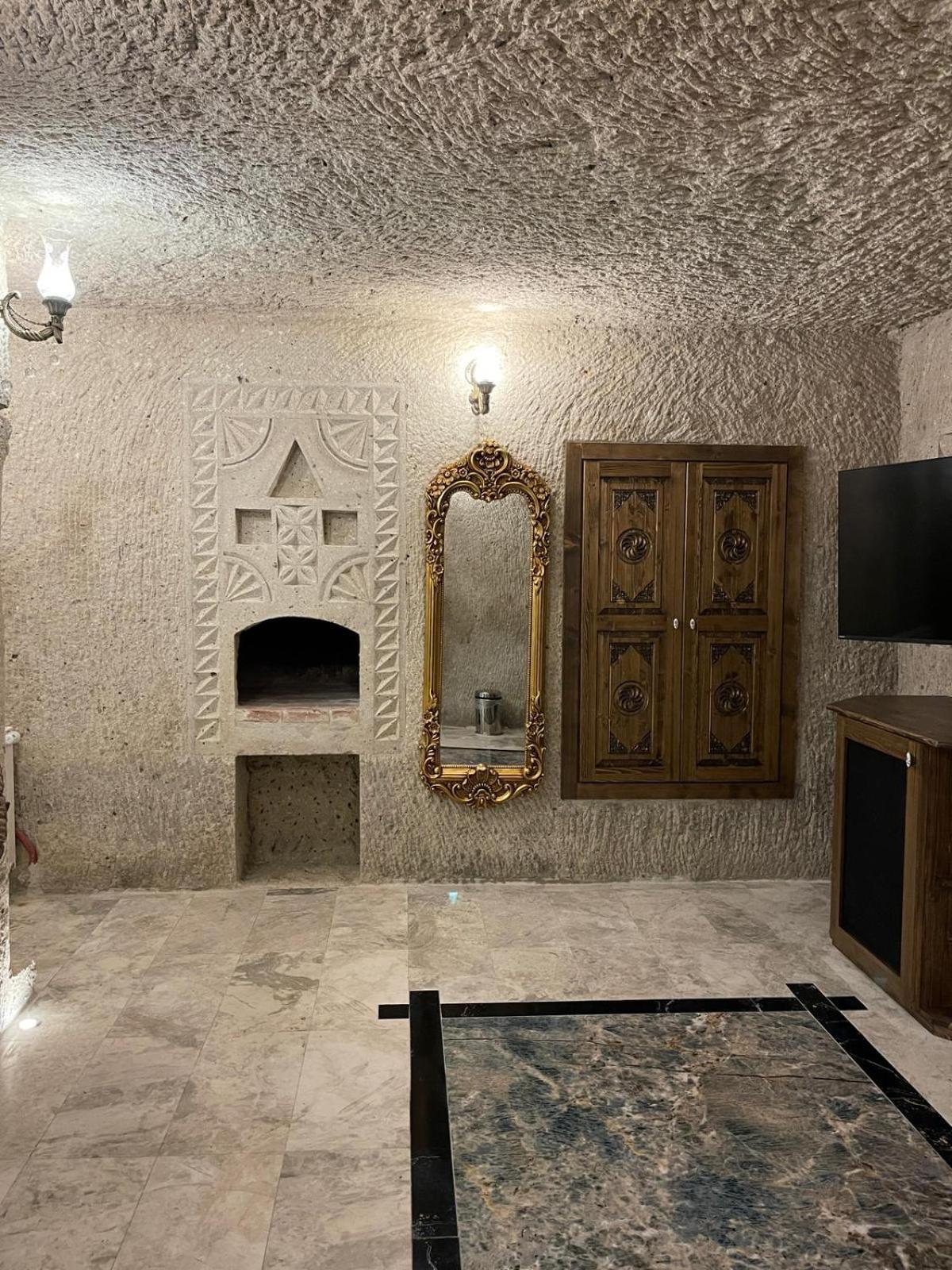 Cappadocia Empire Cave Hotel Göreme Exteriör bild