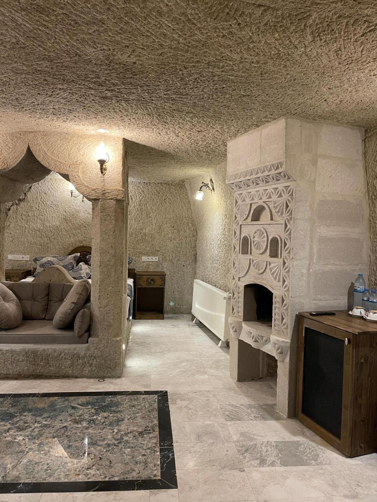 Cappadocia Empire Cave Hotel Göreme Exteriör bild