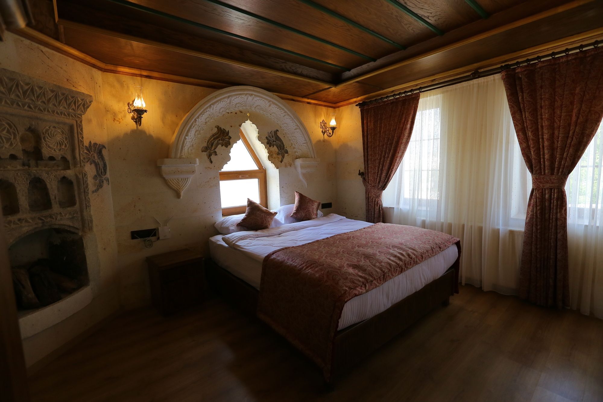 Cappadocia Empire Cave Hotel Göreme Exteriör bild
