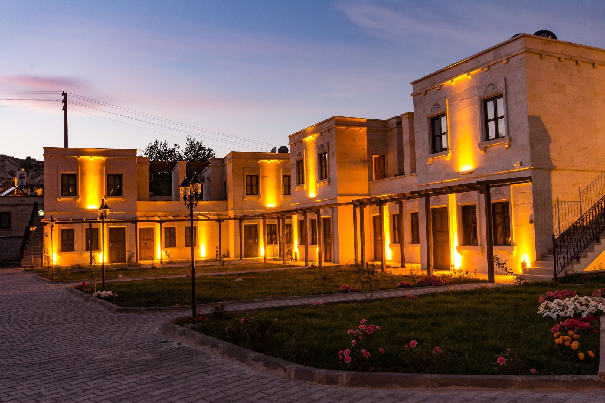 Cappadocia Empire Cave Hotel Göreme Exteriör bild